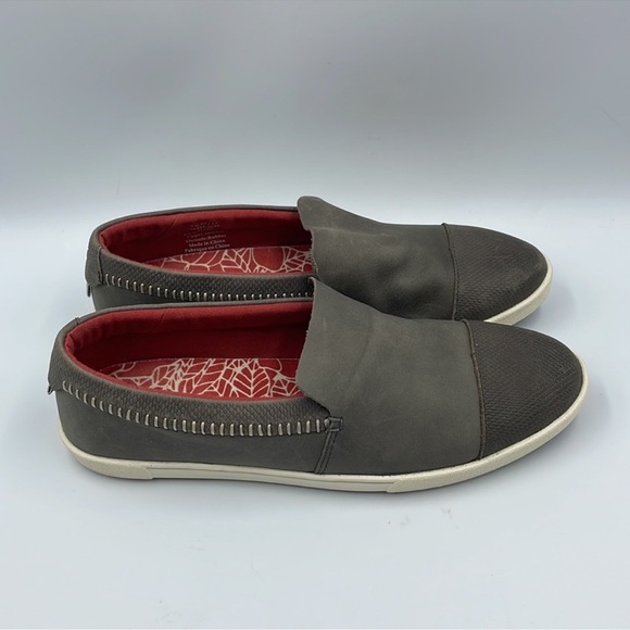 Olukai Alohi Leather Slip On Loafers Comfort Flats - Picture 2 of 10